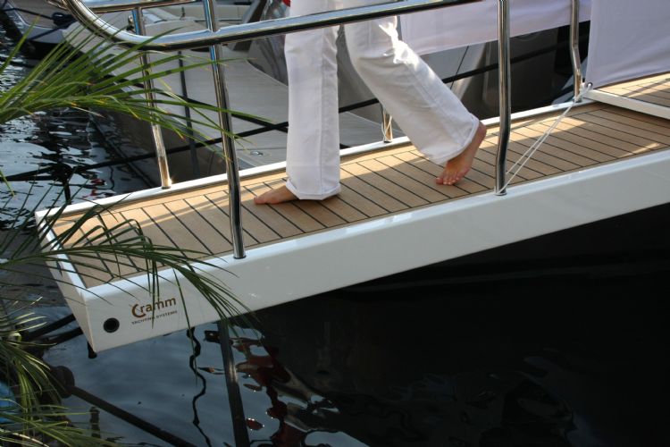 Passerelles by Cramm Yachting Systems