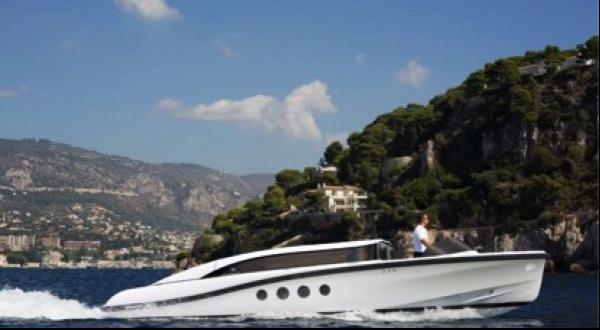 Image forDelivery of new superyacht Limosuine Tender- 8.0m