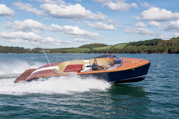 9.5m Tender (Grace)